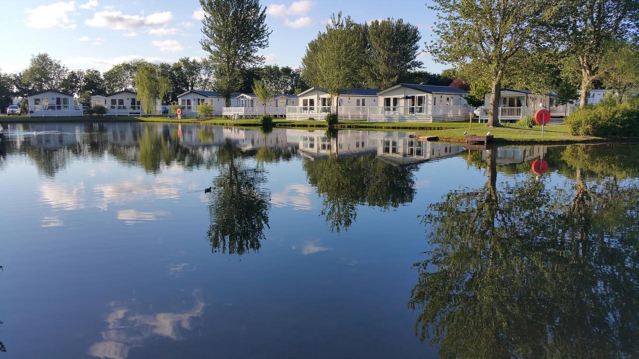 Luxury Lodge At Haggerston Castle Beal Exterior foto
